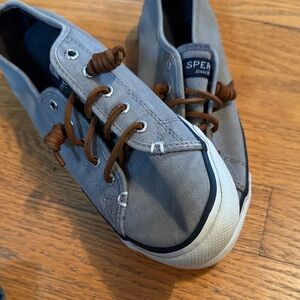 Sperry Men's Gray Boat Shoes with Brown Laces